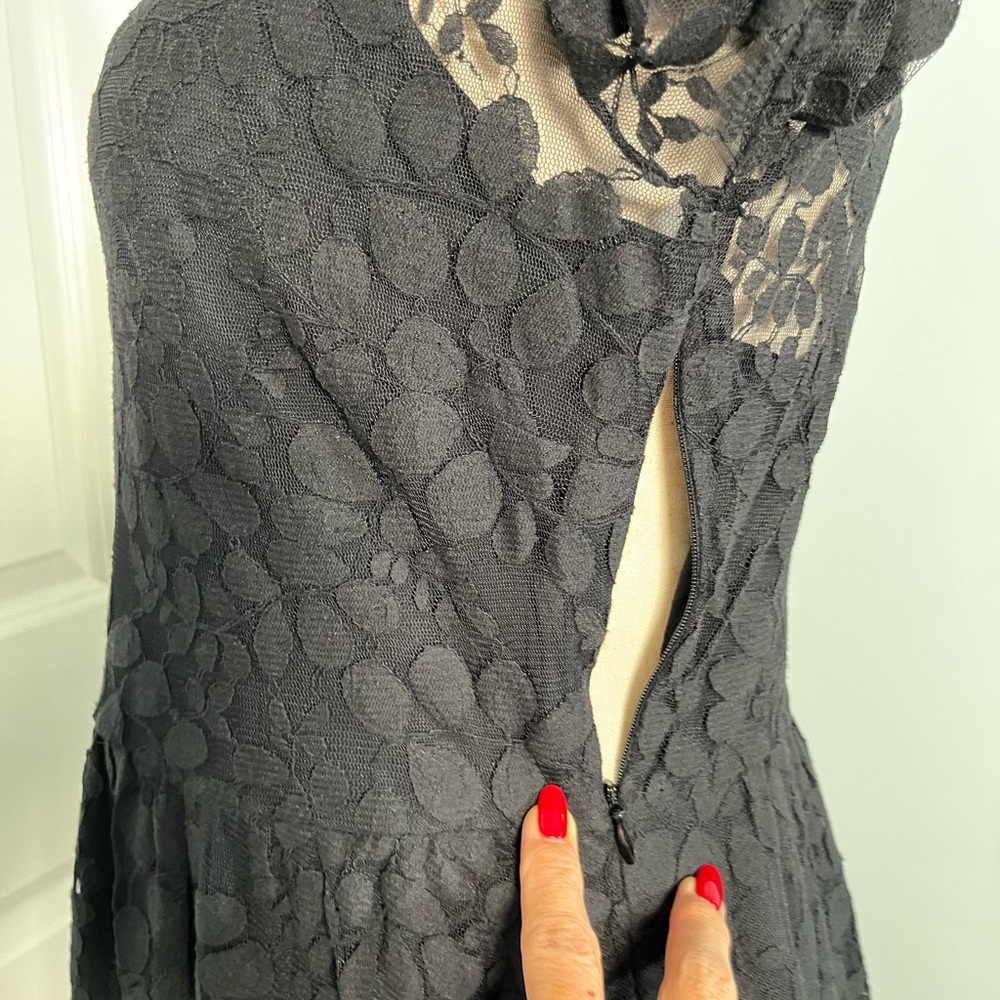 Free People Black Floral Lace Mesh Dress size 6 - Picture 8 of 9